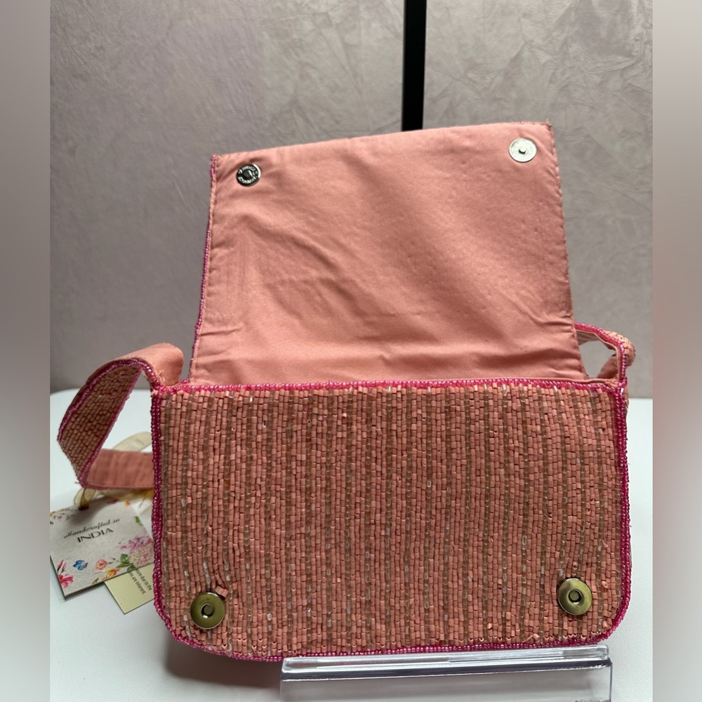 Charming Pink Beaded Shoulder Bag - Picture 13 of 14